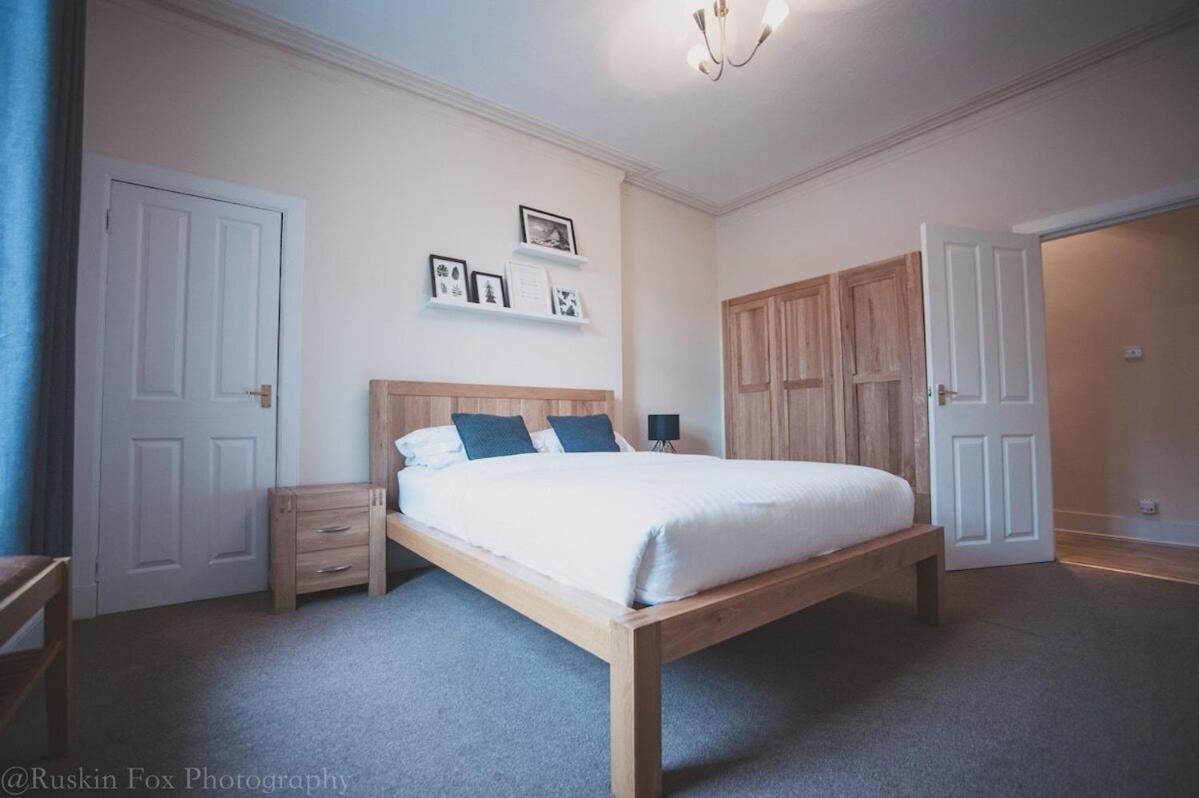Stylish And Spacious Two Bed In Aberdeen'S West End Kültér fotó